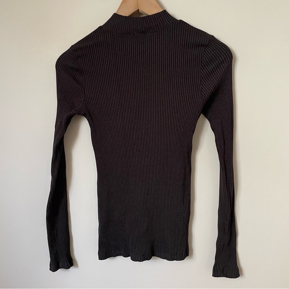 Monrow Ribbed Mock Neck Long Sleeve Top Charcoal Grey Size Extra Small - Picture 4 of 5